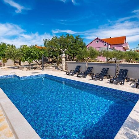 בנקובאץ Villa Eagle מראה חיצוני תמונה