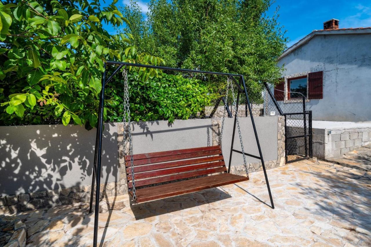 בנקובאץ Villa Eagle מראה חיצוני תמונה