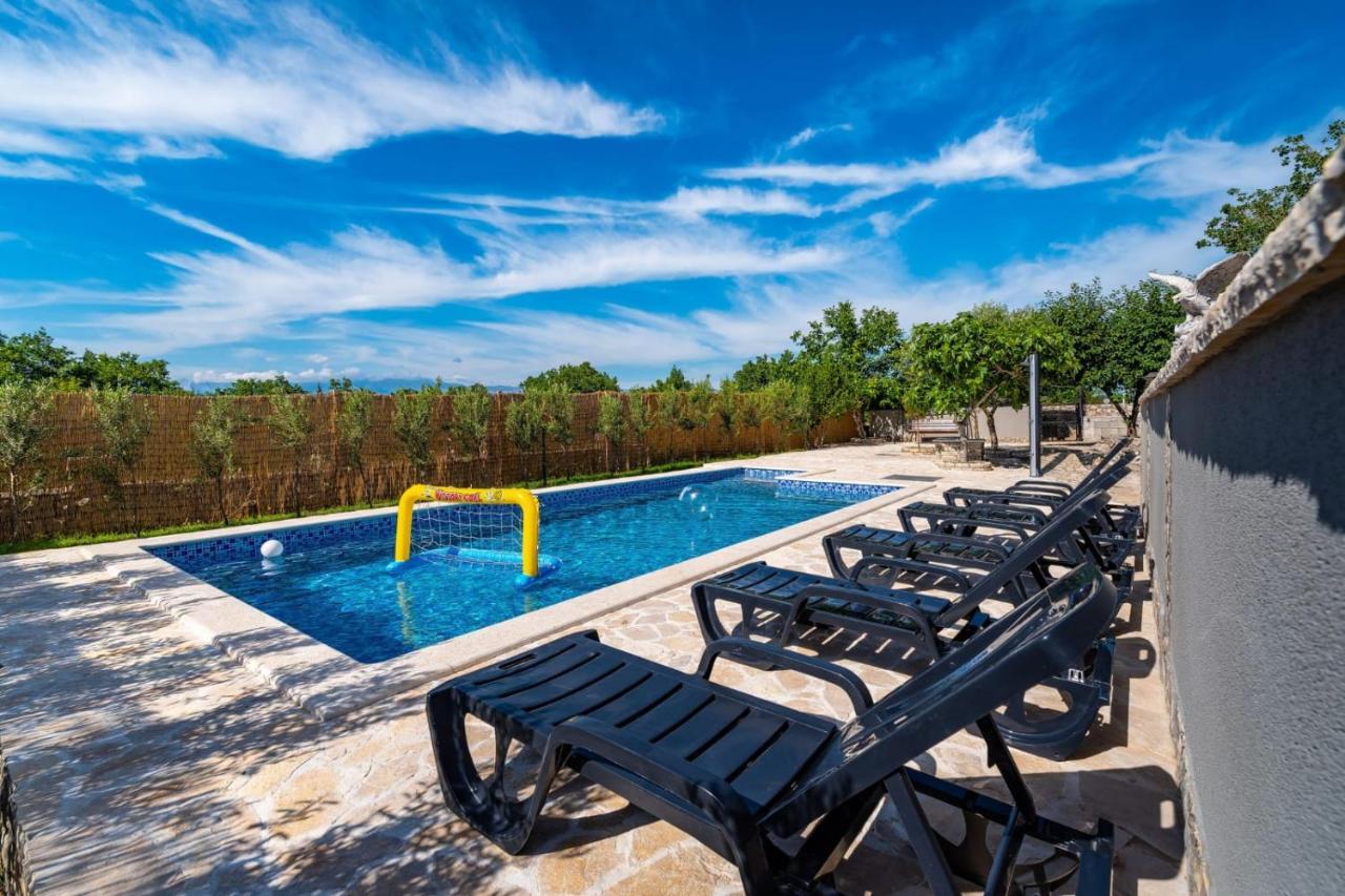 בנקובאץ Villa Eagle מראה חיצוני תמונה