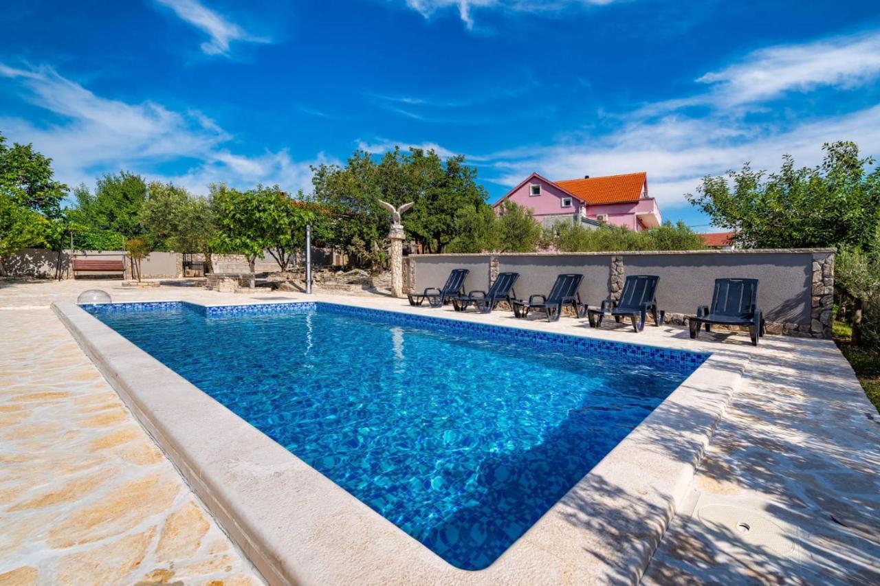 בנקובאץ Villa Eagle מראה חיצוני תמונה